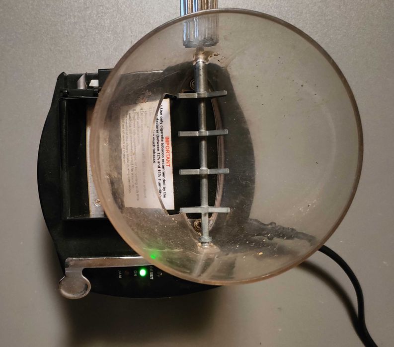 Машинка за пълене на цигари + гилзи за цигари