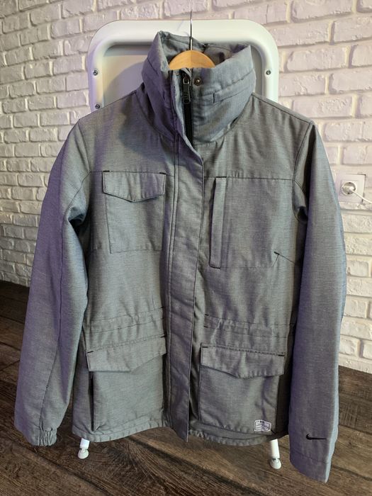 спортно яке NIKE