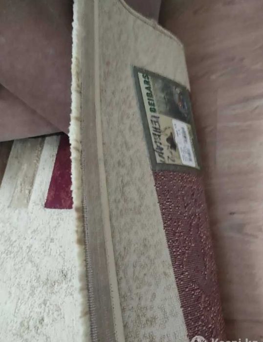 Ковер бежевый с рисунком