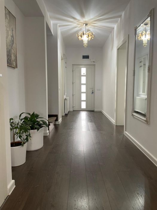 Casa tip duplex de vanzare, cartierul Arhitectilor, Calea Cisnadiei