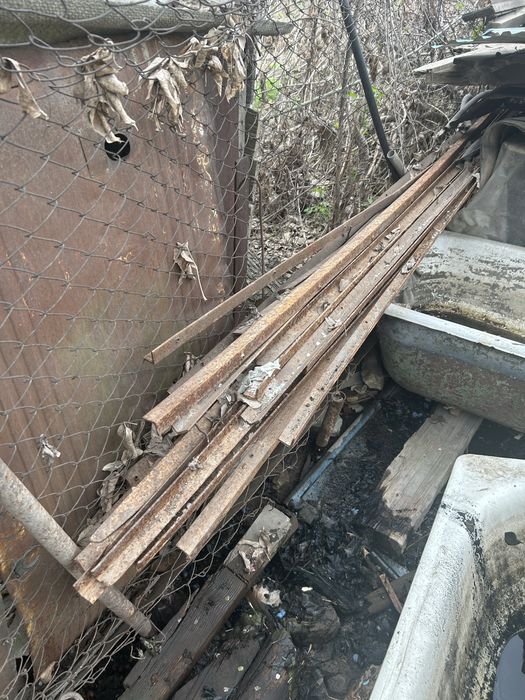 Металический уголок