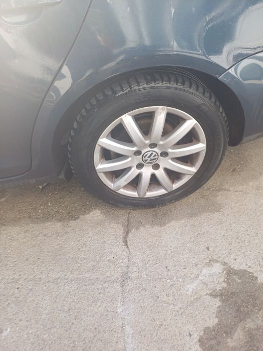 Dezmembrez Golf 5 break 19 BLS 105 CP  CUTIE Automata KHM Culoare LC5F