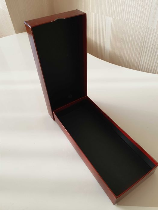 Коробки  упаковочные.