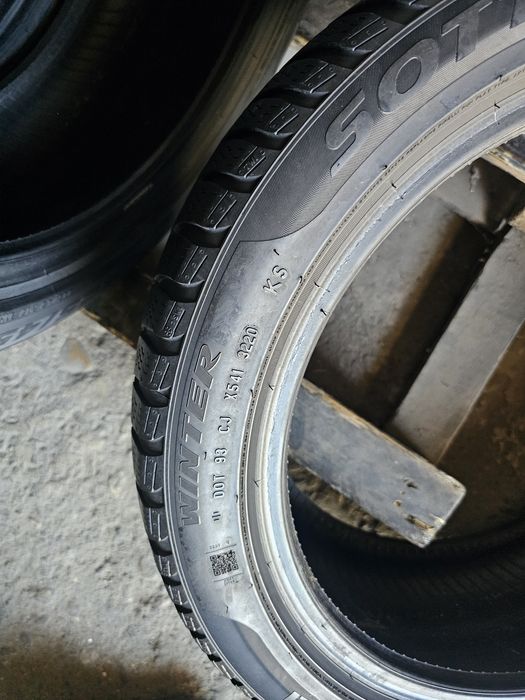 4 anvelope iarna 225 45 17 Pirelli Runflat 2020