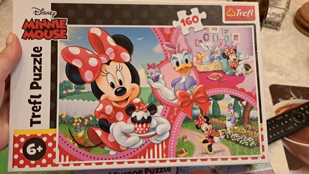 Пъзели - Мини маус и карта на Европа.  Игра Европа - история и геогр