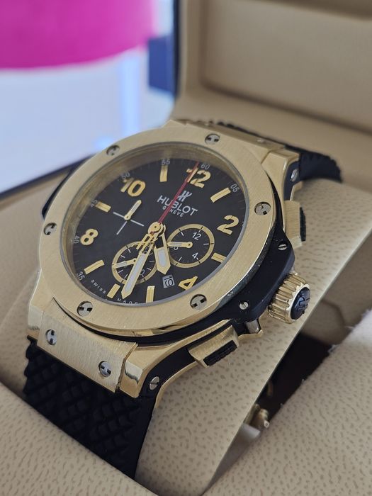 Продам золотые часы Хублот, для спортивных и брутальных мужчин.