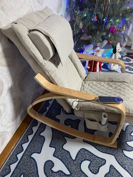 Продается массажное кресли