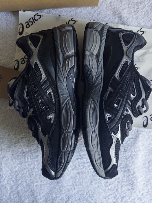 Asics Gel NYC black