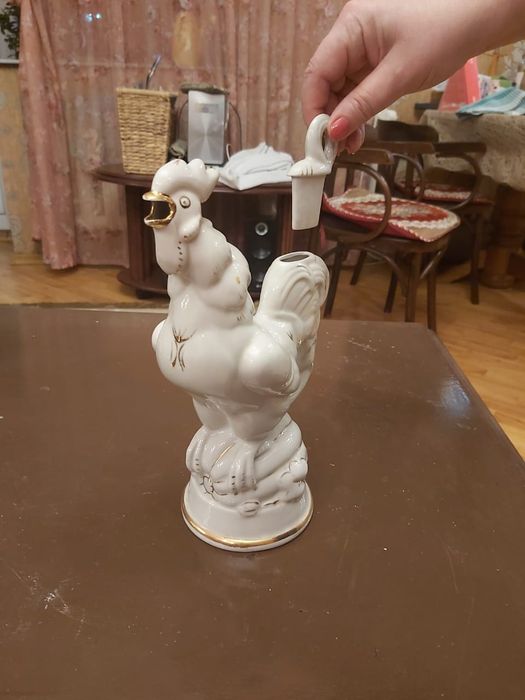 Продам  Статуэтку Графин.