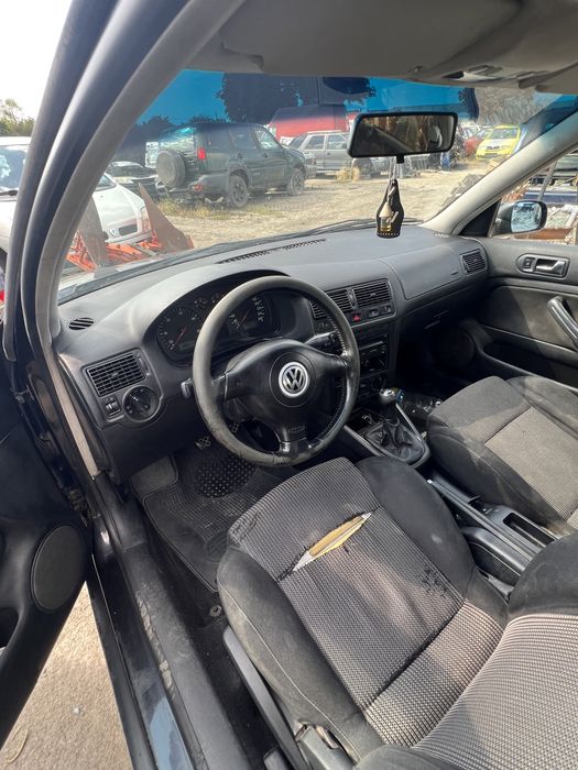 Volkswagen Golf 4 1.9 НА ЧАСТИ
