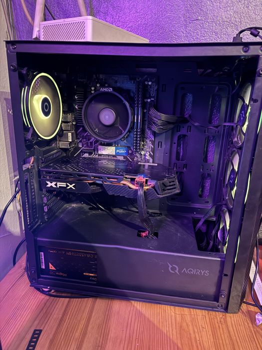 Vand pc gaming cauza vanzarii nu mai am timp de el