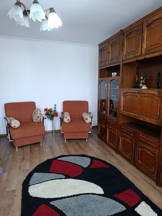 Apartament 2 camere de închiriat str. Prieteniei
