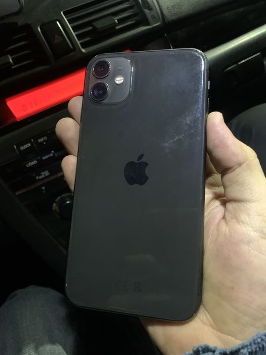 продаю apple Iphone 11