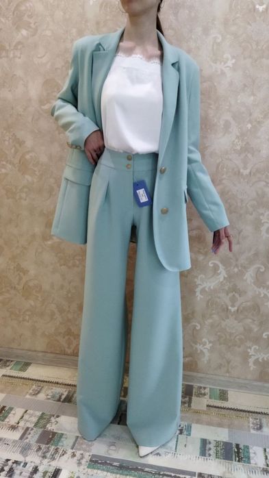 Klassik Kastyum shim Ayollarniki