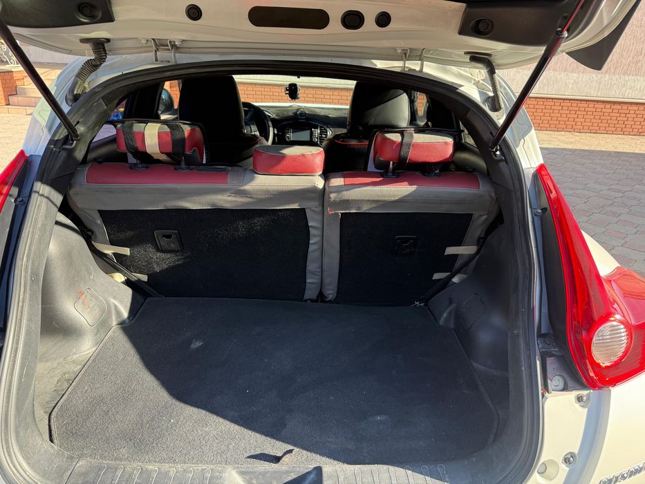 **Ниссан жук monster