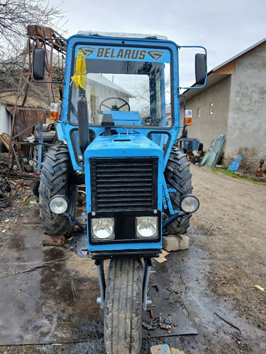 Мтз 80 сотилади  катта кабина