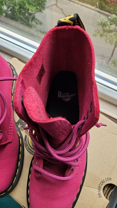 Bocanci Dr Martens fuchsia pink