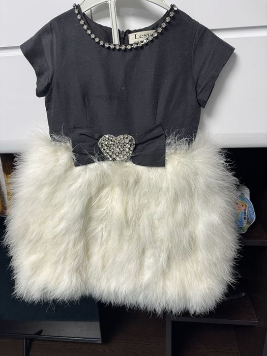 Платья на девочку от 3-6 лет