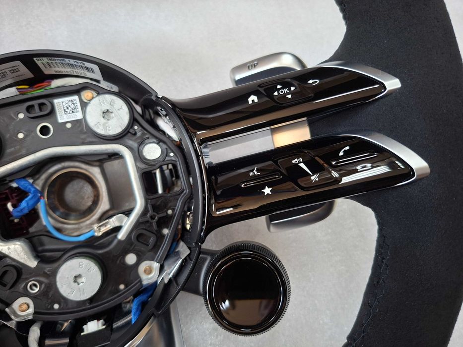 Нов Оригинален Волан Алкантара AMG Mercedes W206 W223 W213 W257 W167 W254 63 65 C63 E63