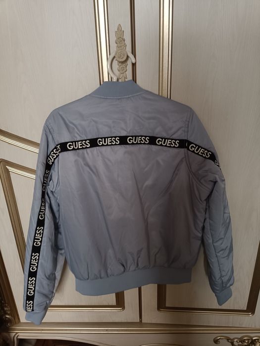 Skidka narxdа kurtka sotiladi  ! 38 Razmer USA