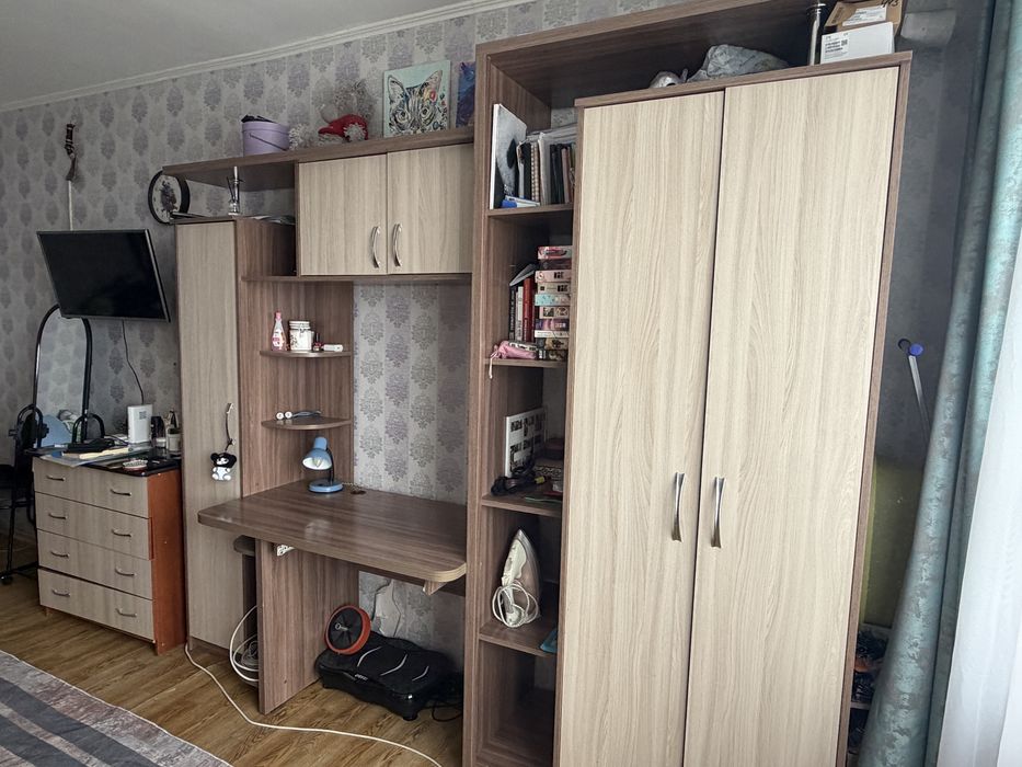 Продам стенку в отличном состоянии