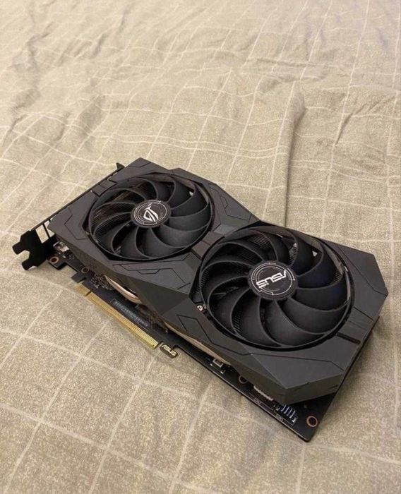 Asus rog strix Gtx 1650 Super
