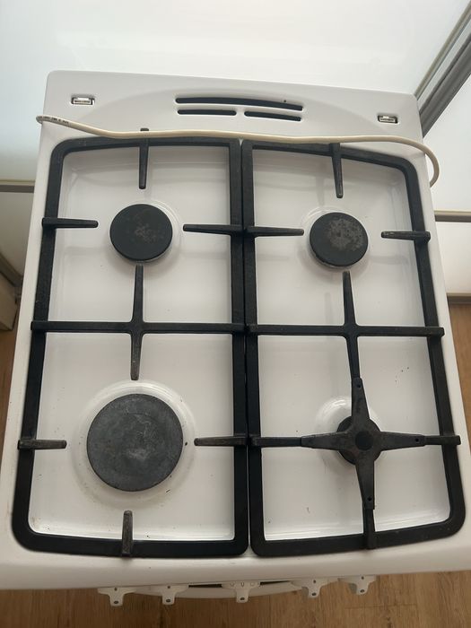 Продам газ плиту Hansa