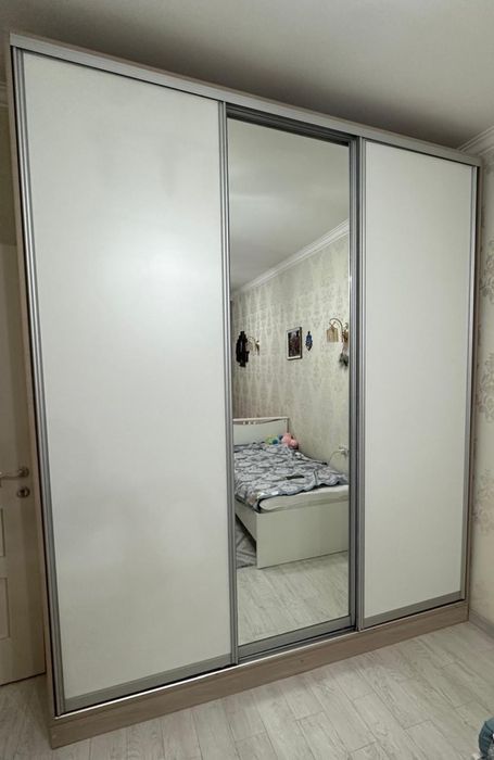 Шкаф купе в отличном состояние