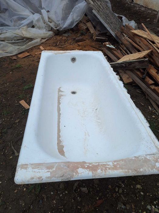 vand vana de fonta stare buna