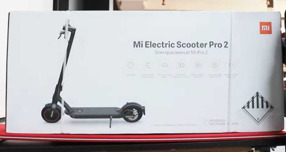 Noua sigilata Trotineta electrica Xiaomi Mi Electric Scooter Pro 2, putere motor 300 W, autonomie max. 45 Km, viteza maxima 25 Km/h, Negru
