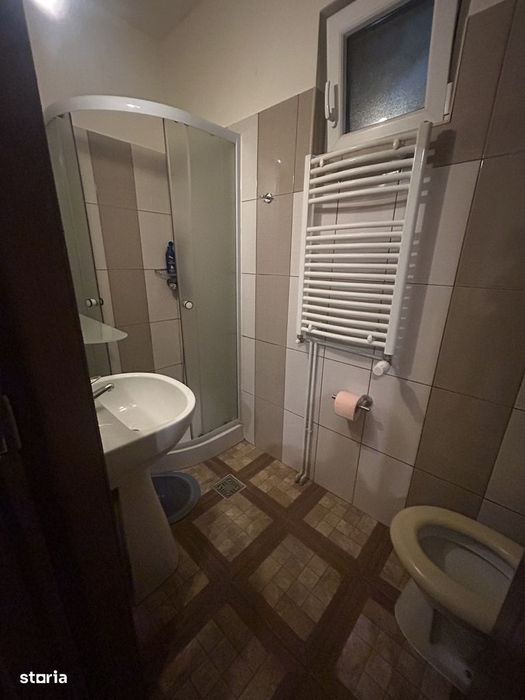 Spatiu-Cabinete medicale / terapie – spațiu Central, Acces facil