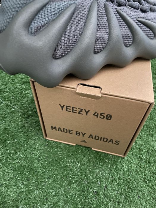 Yeezy 450 marimea 44,5