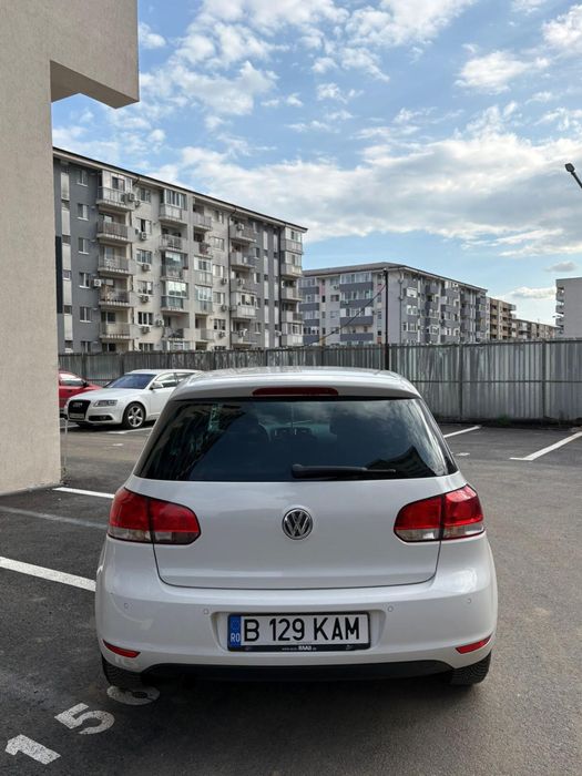 VOLKSWAGEN Golf 2011 — imagine 8