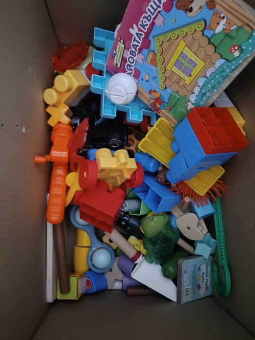 Лот бебешки / детски играчки