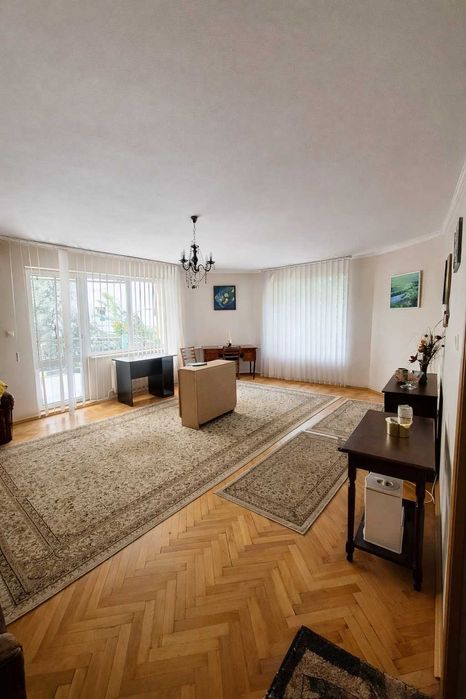 Casă individuală| 200 mp utili | 5 camere | Curte | 2 parcări | Gheorgheni – zona străzii Inău