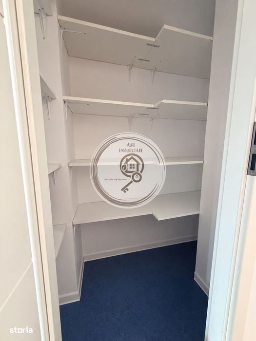 Apartament 3 camere– Bd. Gării – Parcare – Se acceptă pisici**