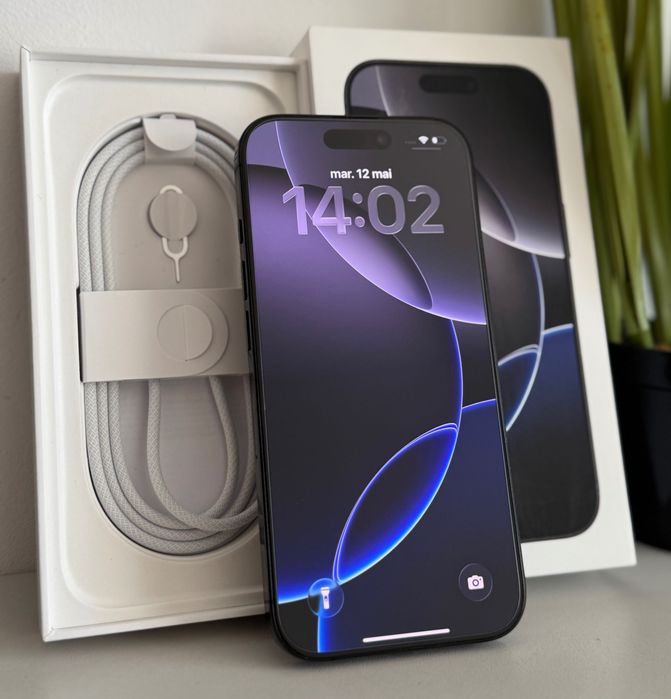 iPhone 16 Pro 256GB Black Titanium