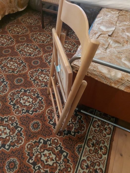 Стар стол неизползван