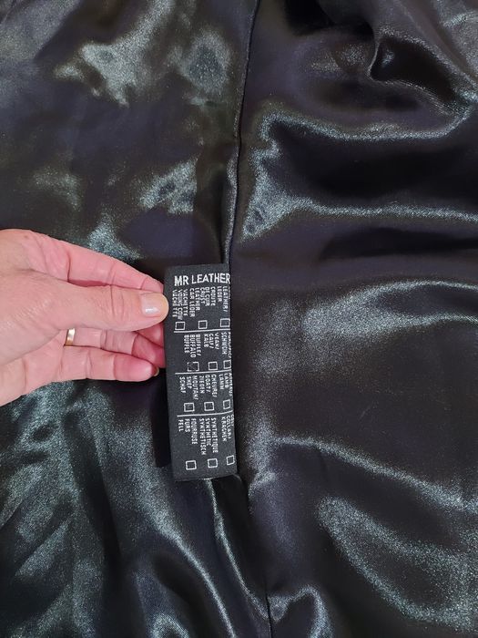 Geaca neagra piele naturala 100%