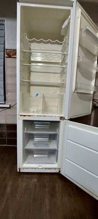 Продам холодильник