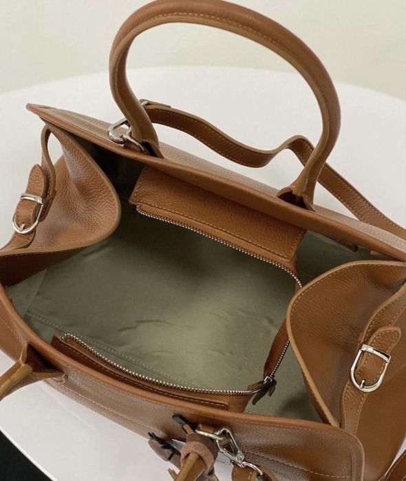 Сумка кожаная The Row Margaux