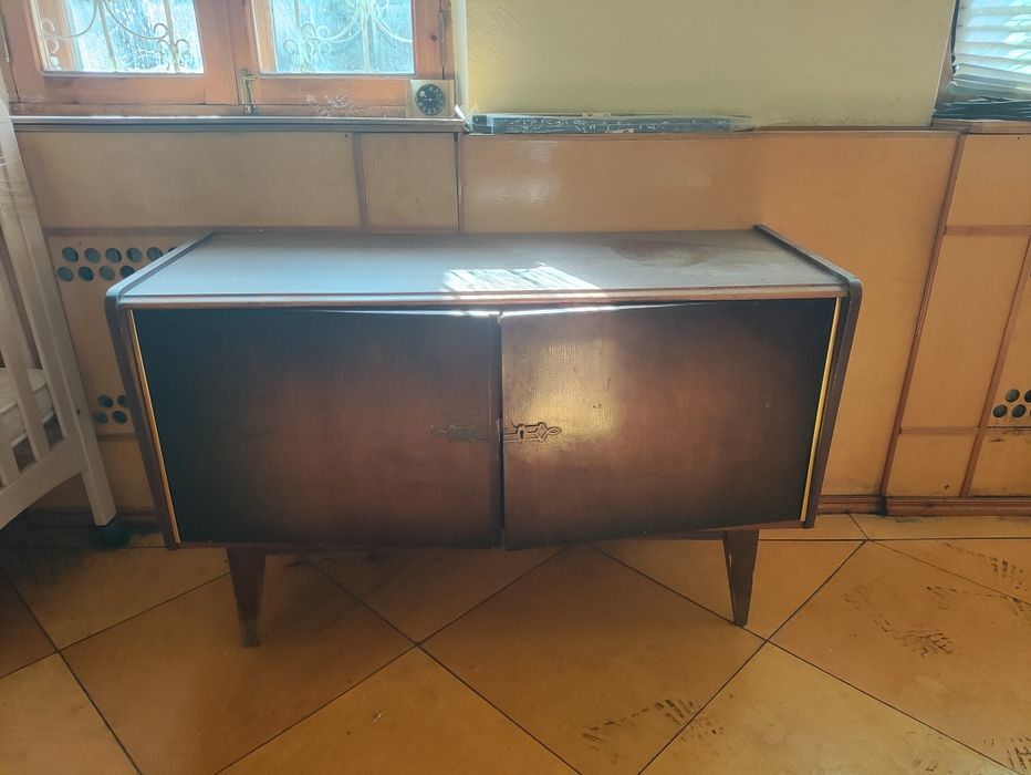 Продается советская тумба из ореха в отличном состоянии