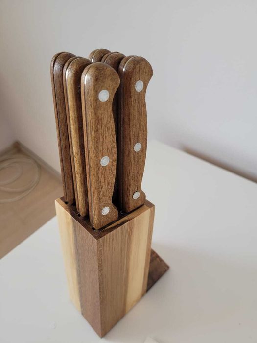 set 6 cutite friptura LIVOO cu suport