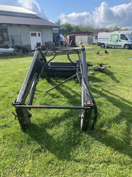 Incarcator tractor
