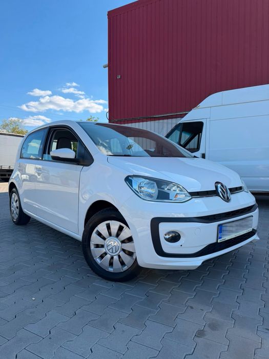 VOLKSWAGEN Up