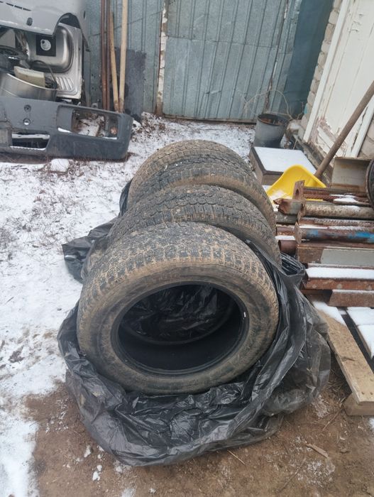 Продам шины 195/65 r15