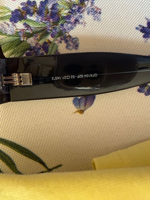 Дамски слънчеви очила Guess