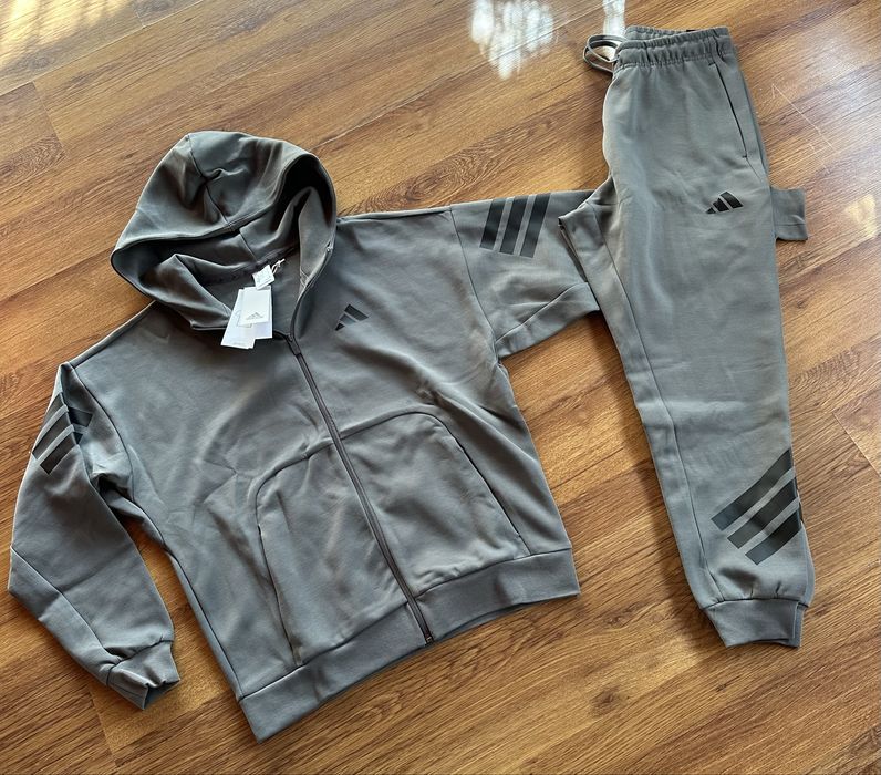 Мъжки,памучен,масленозелен екип Adidas