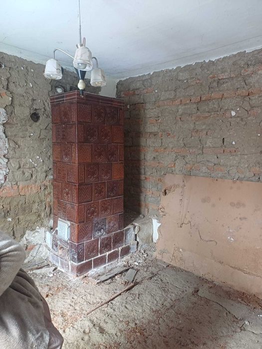 vand casa in renovare+teren