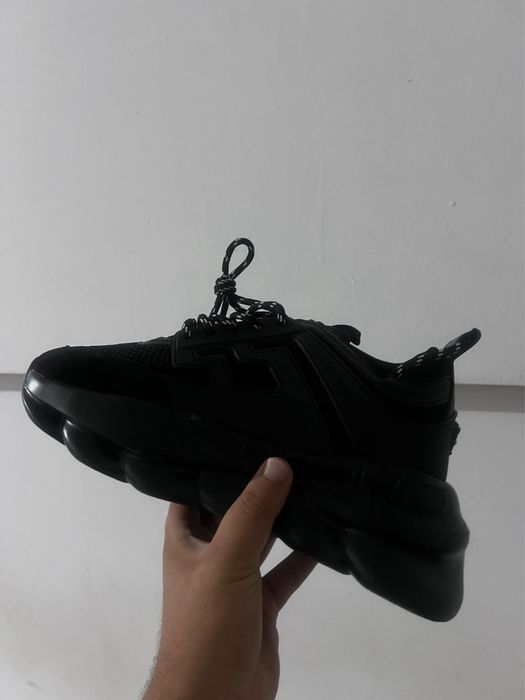 Versace chain reaction black